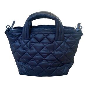 Quince TRANSET Quilted Crossbody bag. Top handle. Gorgeous RICH Navy Blue!